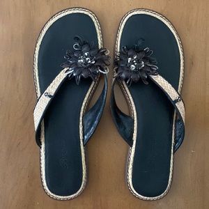 BRIGHTON Orchid size 8.5 Black and Tan Sandals